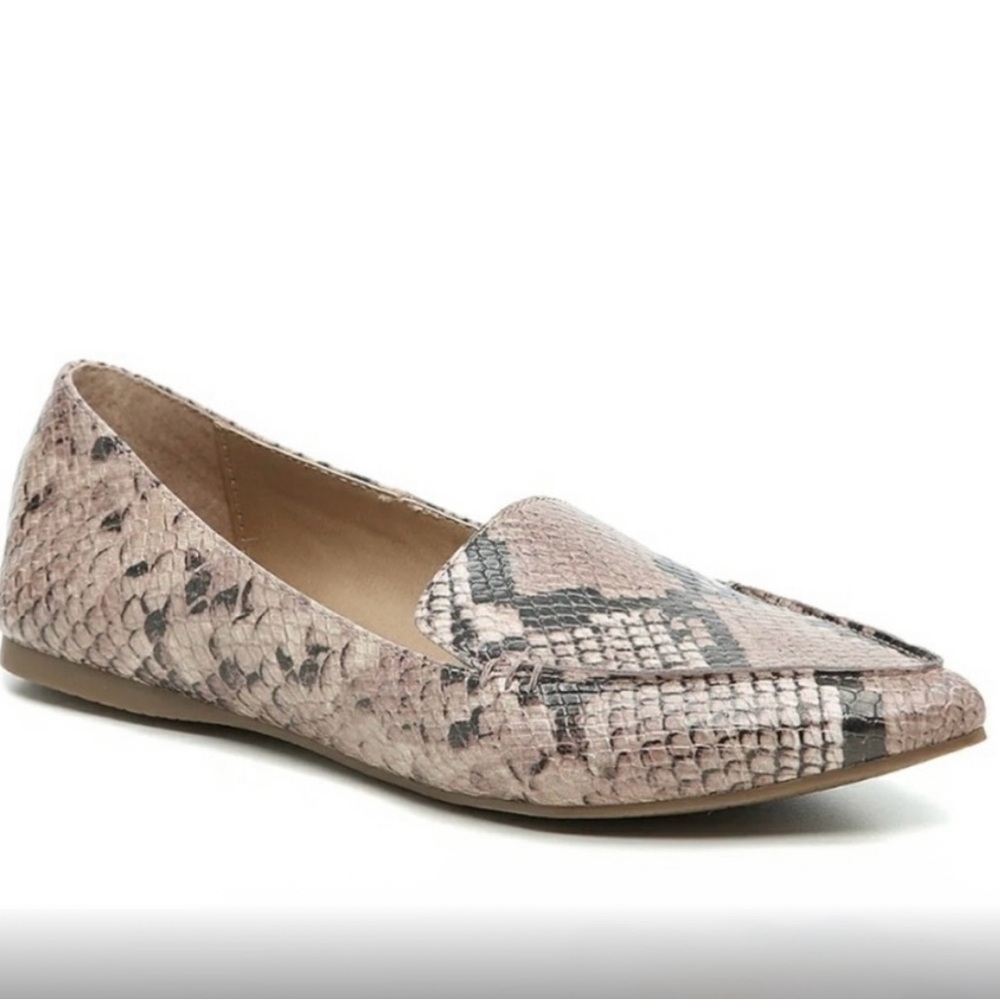 Steve Madden Blush Snakeskin Loafers size 7 - Picture 2 of 7